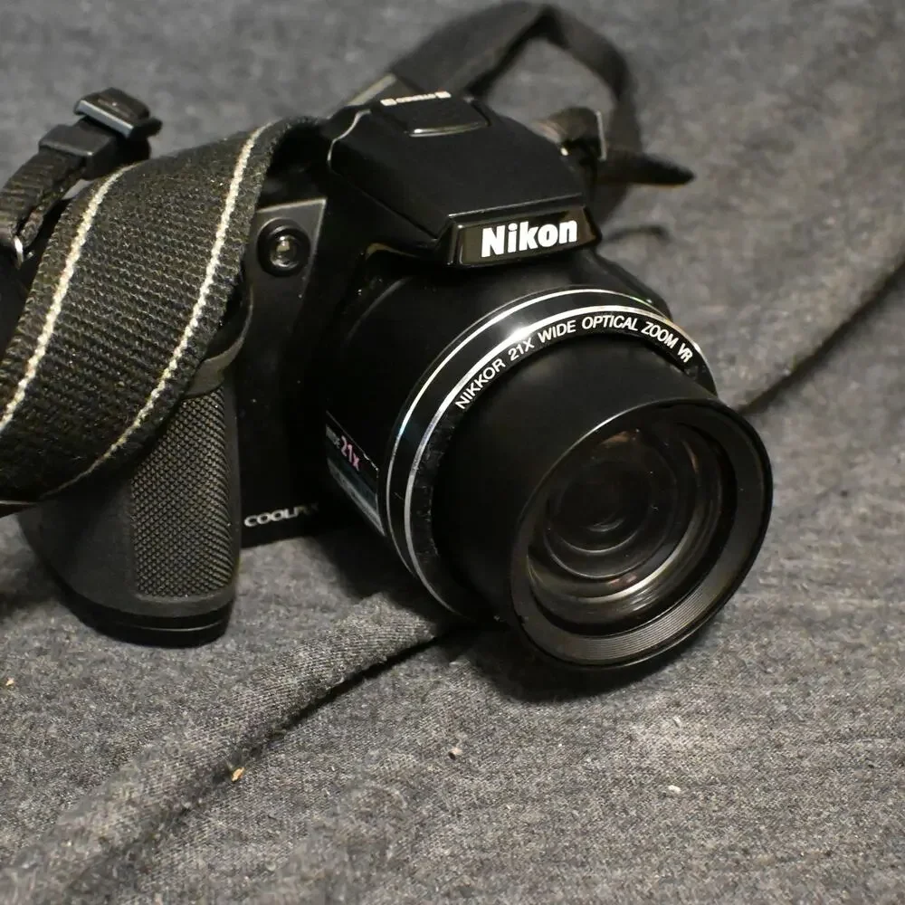 Nikon COOLPIX L120 14.1MP 21x Zoom Digital Camera TESTED